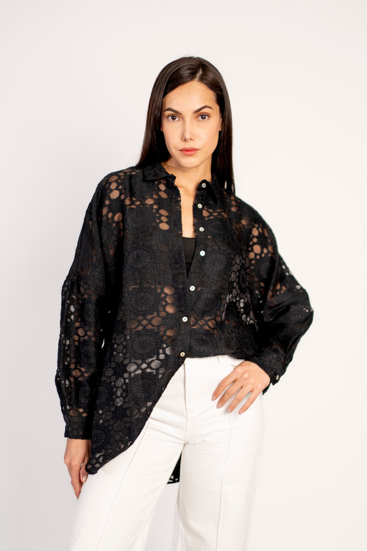 Camisa Negra Con Transparencias