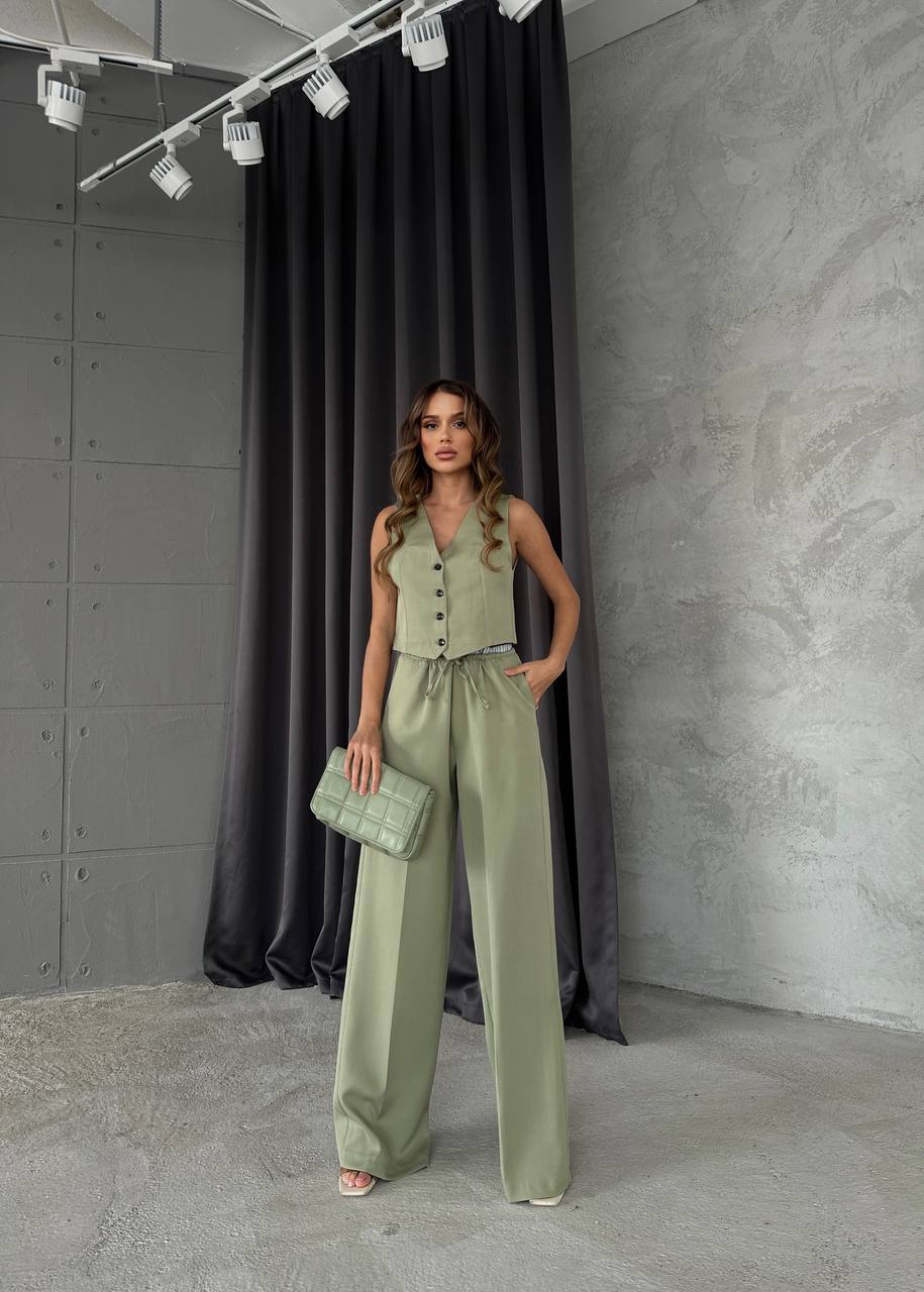 Chaleco Y Pantalon Verde